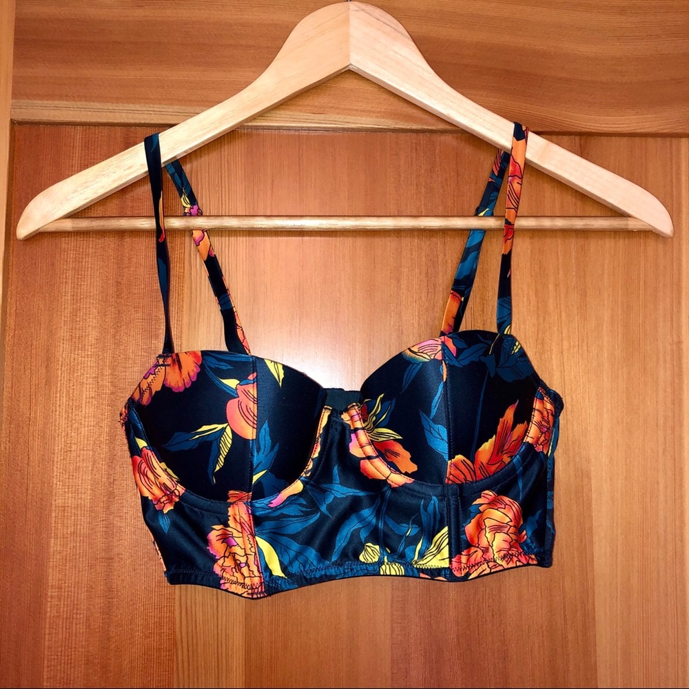 Gap Body Love • Amour Satin Lon Indochine Bra